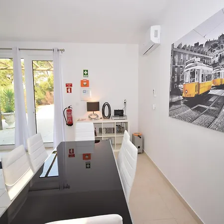 Family With Pool And Barbecue Villa